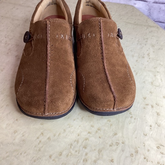Clarks Unstructured Suede Slip-on Shoe - Picture 3 of 8